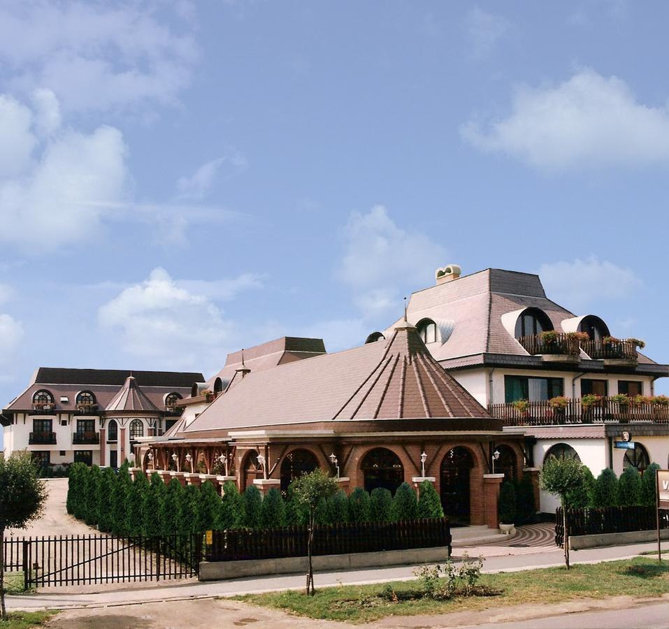 Karikas Hotel Hajduszoboszlo Exterior photo