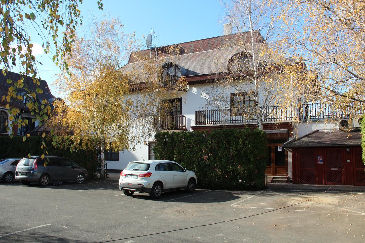 Karikas Hotel Hajduszoboszlo Exterior photo